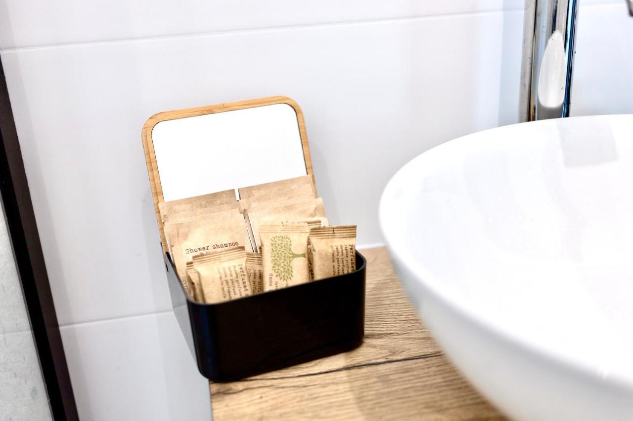 Apartament Ogrodowy Zakatek 乌涅尤夫 外观 照片