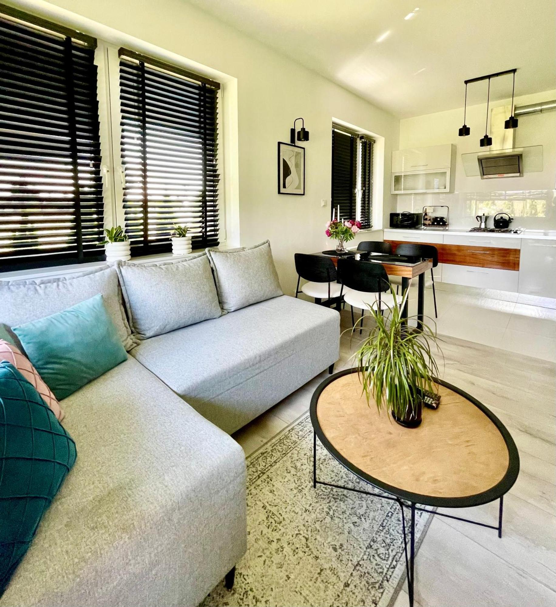 Apartament Ogrodowy Zakatek 乌涅尤夫 外观 照片